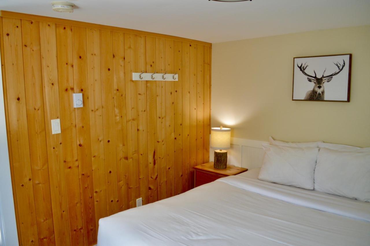 Wild Coast Wilderness Resort Port Renfrew Exterior photo