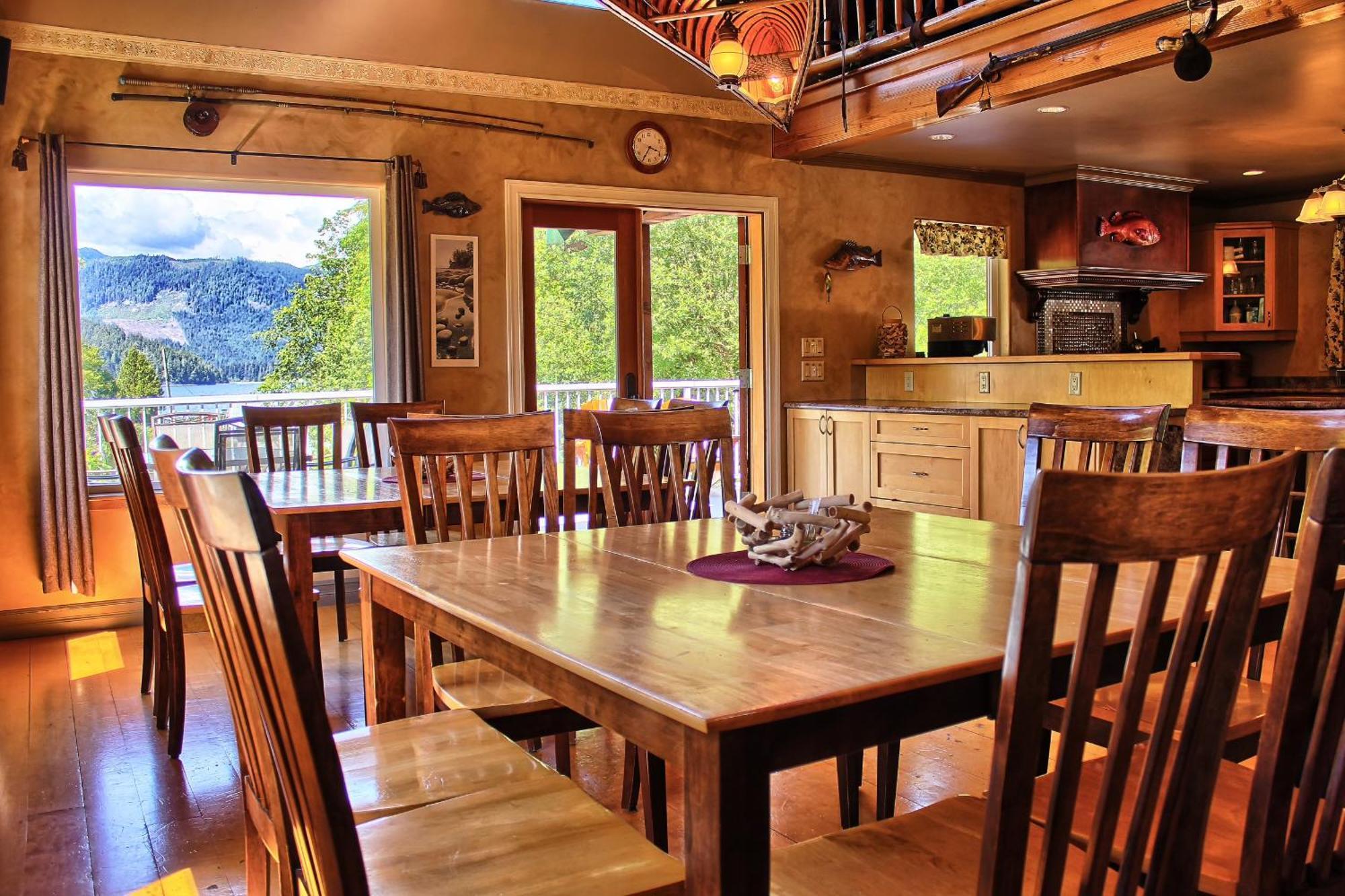 Wild Coast Wilderness Resort Port Renfrew Exterior photo